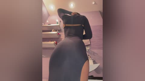 monikayyy free recording from 2025-12-13 00:12:00