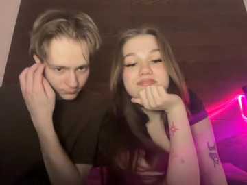 titsdestroy2007 free recording from 2025-12-14 00:05:00