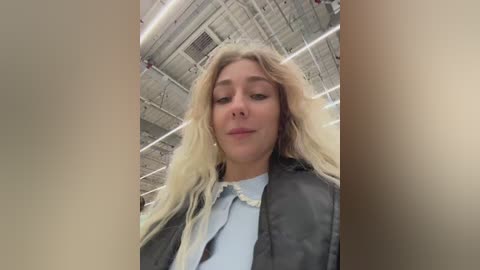 janchi_ free recording from 2025-12-15 00:21:00