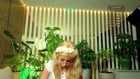 mialiahot free recording from 2025-12-14 00:21:00