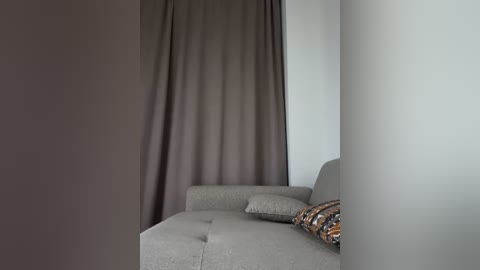 nezukoo free recording from 2025-12-14 00:06:00