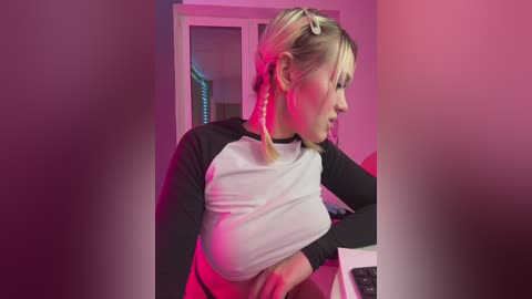 james_eva0 free recording from 2025-12-15 00:12:00