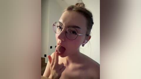 nezukoo free recording from 2025-12-15 02:01:00