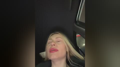 _sexymilf_ free recording from 2025-12-19 00:03:00