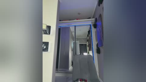 adel9 free recording from 2025-12-16 01:23:00