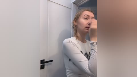 nezukoo free recording from 2025-12-16 00:02:00