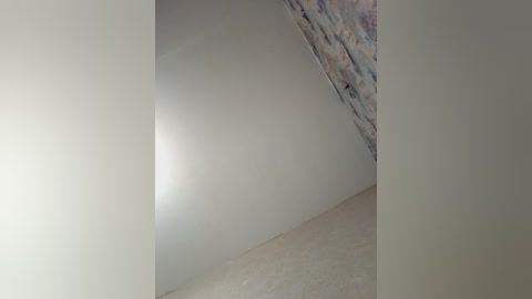 mediumsomnambula free recording from 2025-12-17 00:12:00