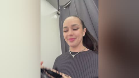 sasha_orlova free recording from 2025-12-17 00:12:00