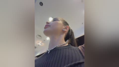 sasha_orlova free recording from 2025-12-17 00:12:00