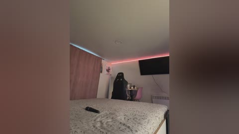 _maybebaby_ free recording from 2025-12-18 02:36:00