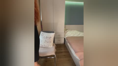 _wowfox_ free recording from 2025-12-18 01:06:00