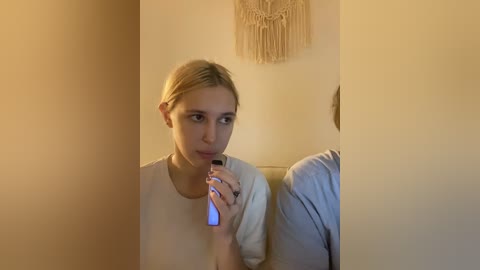 linatwins free recording from 2025-12-18 01:06:00