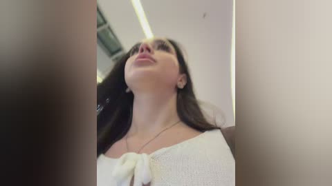 sasha_orlova free recording from 2025-12-18 00:06:00