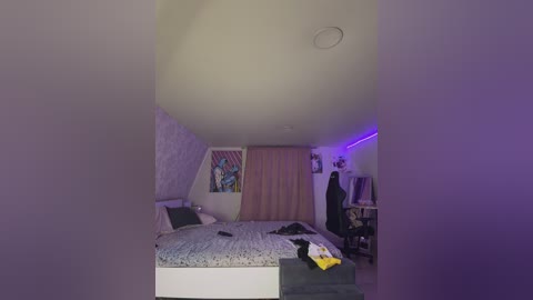 _maybebaby_ free recording from 2025-12-19 00:03:00