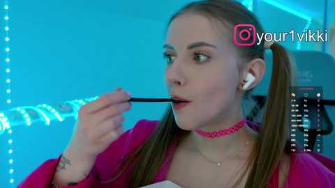 _vikkil0vescheese_ free recording from 2025-12-19 02:24:00