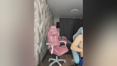 lallyrose free recording from 2025-12-19 00:03:00