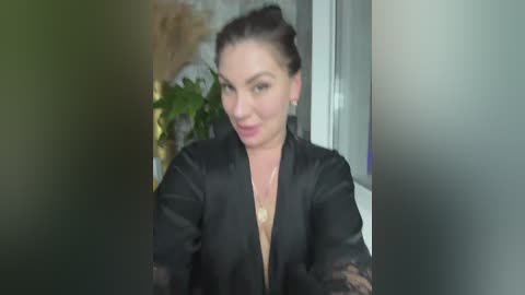 madelynn free recording from 2025-12-19 00:03:00