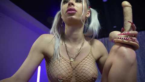 mandypeas free recording from 2025-12-19 00:03:00