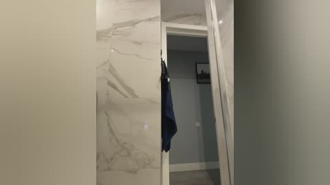 markaa0 free recording from 2025-12-19 00:03:00