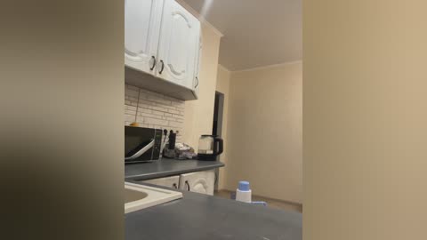 martagros free recording from 2025-12-19 00:03:00