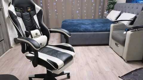 _sexyhotangel_ free recording from 2025-12-20 04:09:00