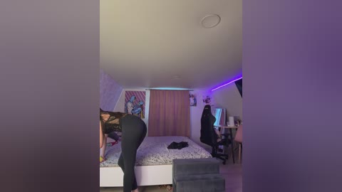 _maybebaby_ free recording from 2025-12-21 00:24:00