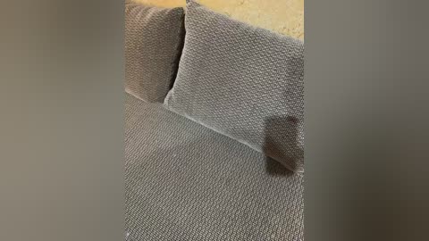 3hotandyoung3 free recording from 2025-12-23 00:30:00