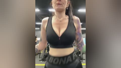 _annamaria_ free recording from 2025-12-22 03:33:00