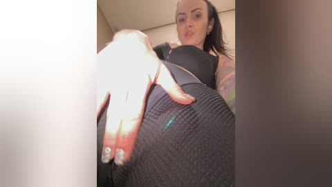 _annamaria_ free recording from 2025-12-22 03:33:00