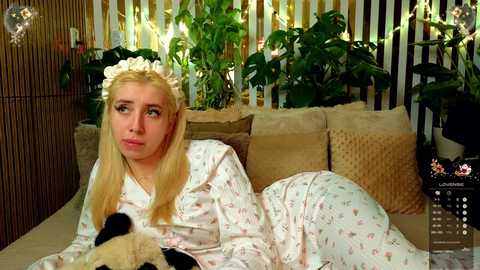 mialiahot free recording from 2025-12-22 00:49:00