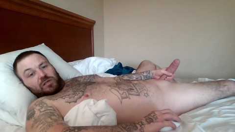 raynliz85 free recording from 2025-12-22 03:33:00