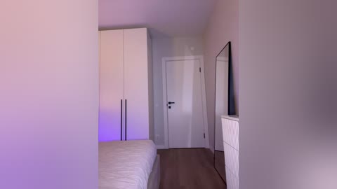 lunatempt free recording from 2025-12-23 02:42:00