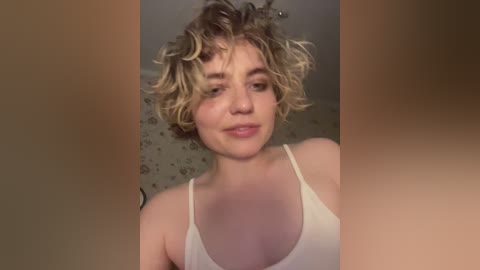 a_huli free recording from 2025-12-24 00:23:00