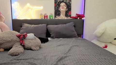 dolly_ll free recording from 2025-12-24 00:23:00