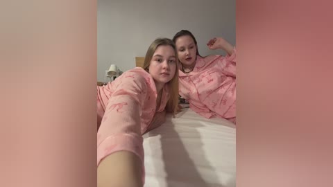 jucielussie free recording from 2025-12-24 00:23:00