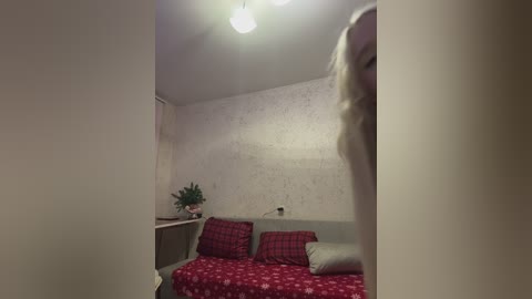 littledelora free recording from 2025-12-24 00:11:00