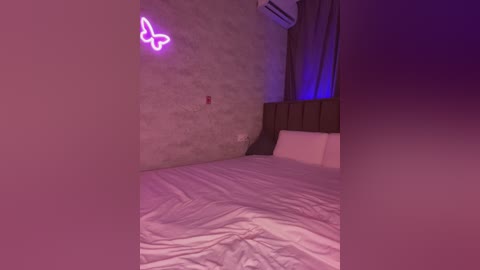 butttfly free recording from 2025-12-25 00:06:00