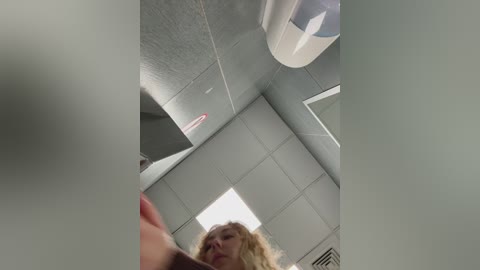 janchi_ free recording from 2025-12-25 00:06:00