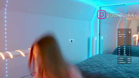 _vikkil0vescheese_ free recording from 2025-12-27 00:03:00