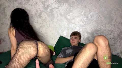 coupleonfire free recording from 2025-12-27 00:03:00