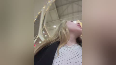 likachkaa free recording from 2025-12-27 00:03:00