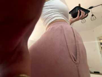 taanni free recording from 2025-12-27 00:14:00