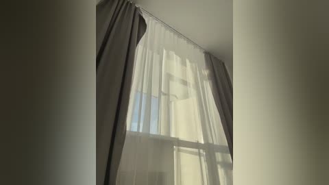 tati16 free recording from 2025-12-27 00:48:00