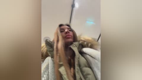 _emilybaby_ free recording from 2025-12-28 03:56:00