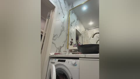 adel9 free recording from 2025-12-28 00:12:00