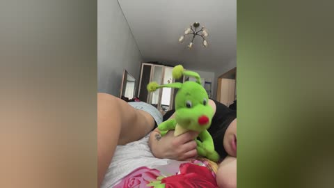 funny_banny free recording from 2025-12-28 03:29:00