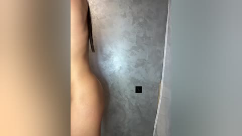 viki_05 free recording from 2025-12-29 00:12:00