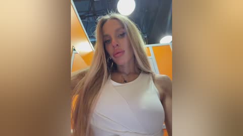 blondinochkaa free recording from 2025-12-31 00:21:00