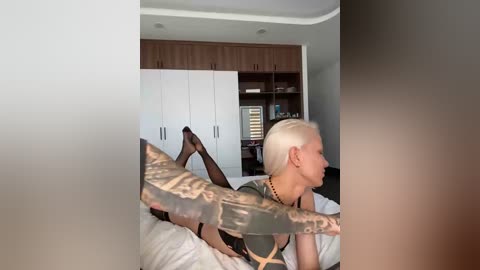 twins666 free recording from 2025-12-31 00:37:00