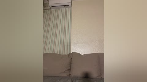 _safira_ free recording from 2026-01-04 00:06:00